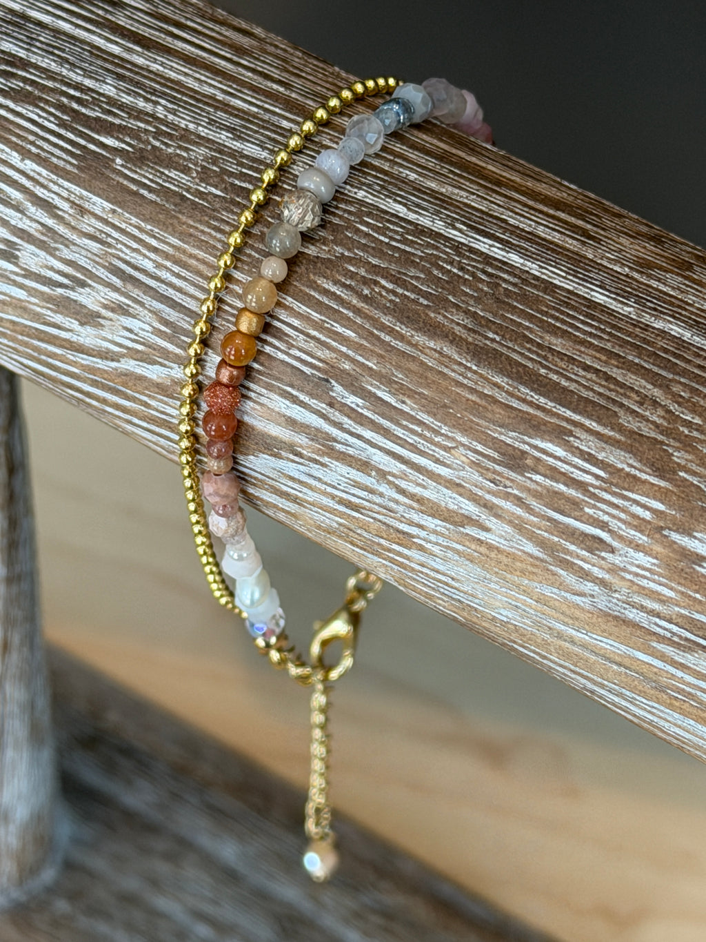 Duet #17 bracelet golden garnet - mixed gemstones and glass beads*