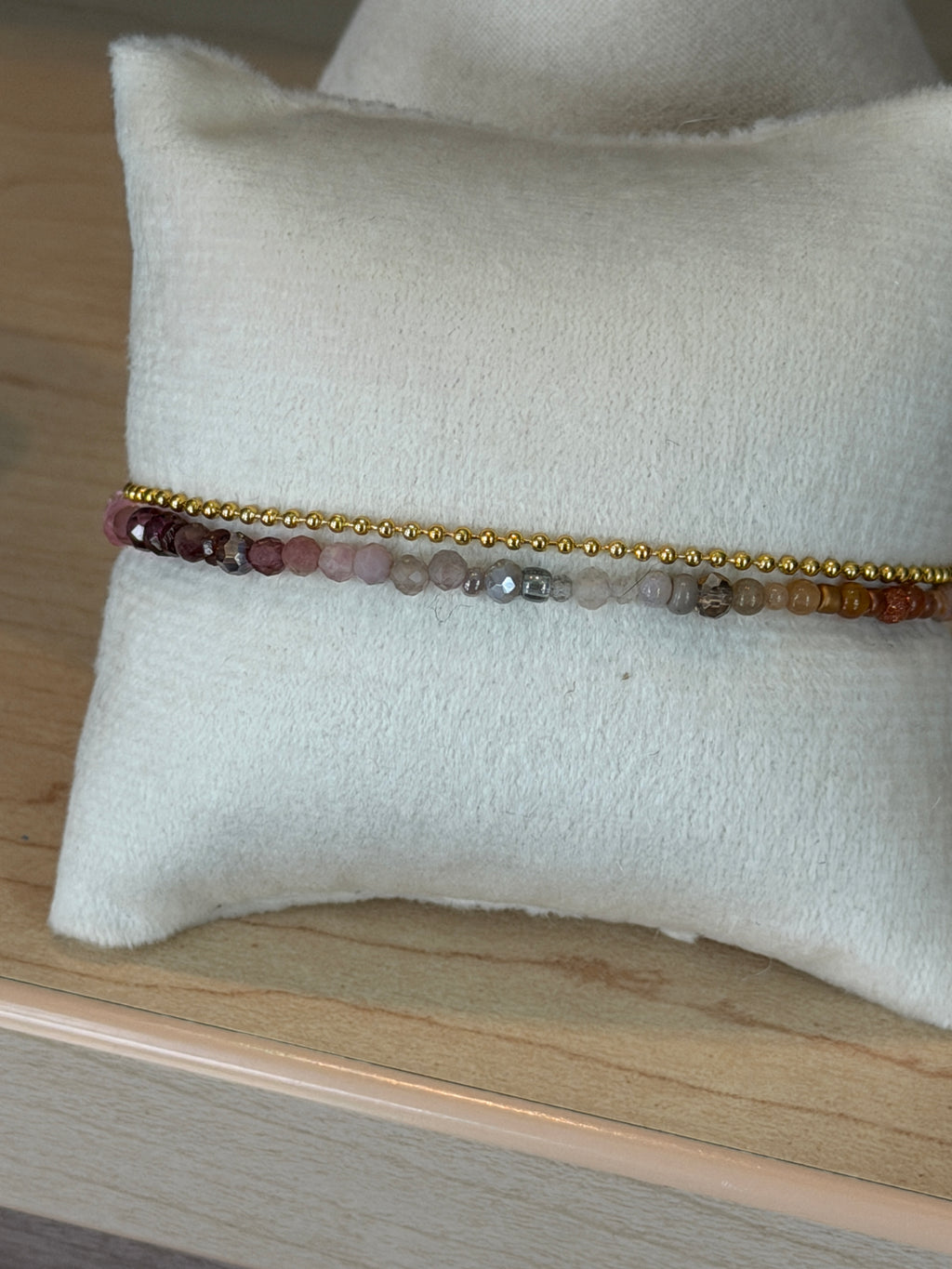 Duet #17 bracelet golden garnet - mixed gemstones and glass beads*