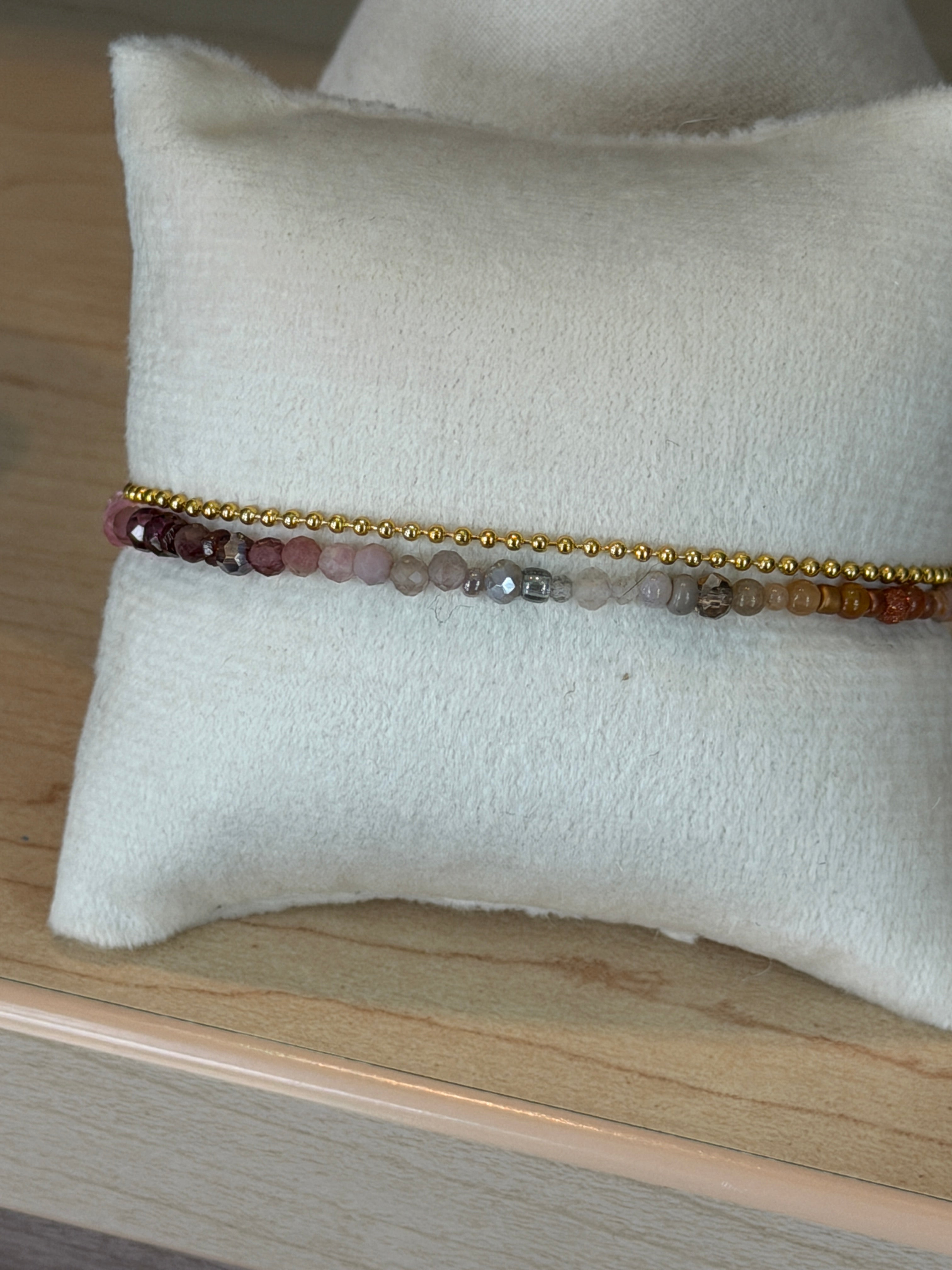 Duet #17 bracelet golden garnet - mixed gemstones and glass beads*